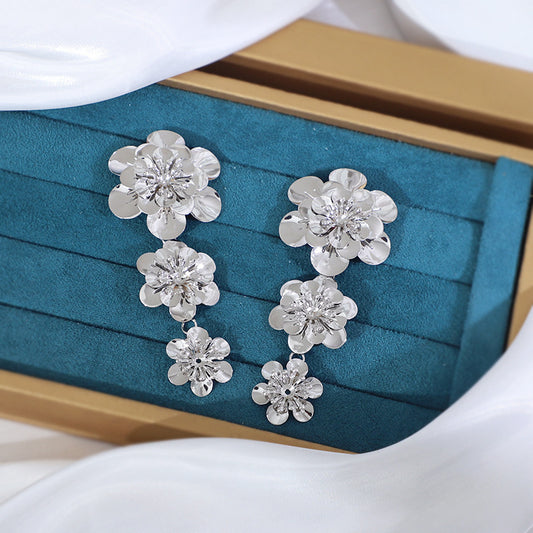 Retro Exaggerated Ethnic Style Geometric Alloy Irregular Sunflower Flower Earrings Women Daily Versatile Fashion Jewelry