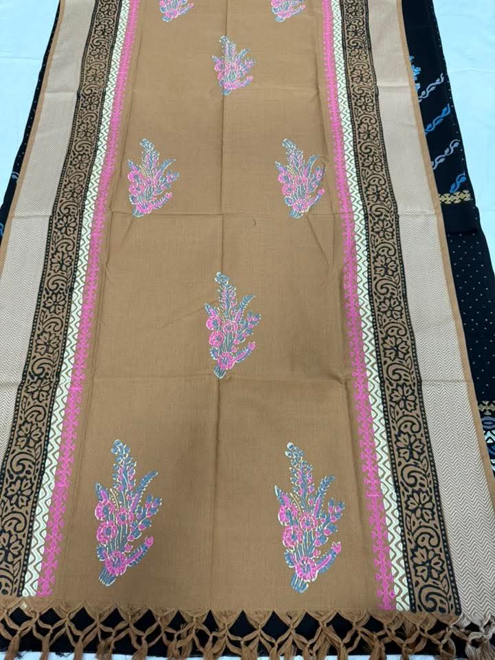 আনস্টিচ ব্লক থ্রি পিস