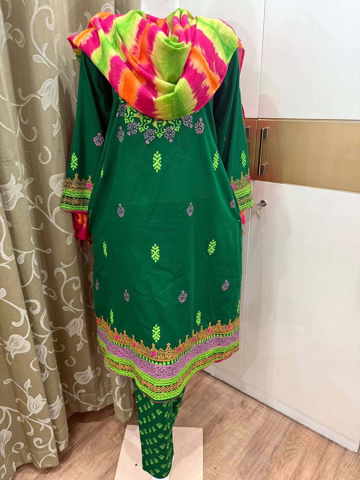 সিম্পল ব্লক থ্রি পিস