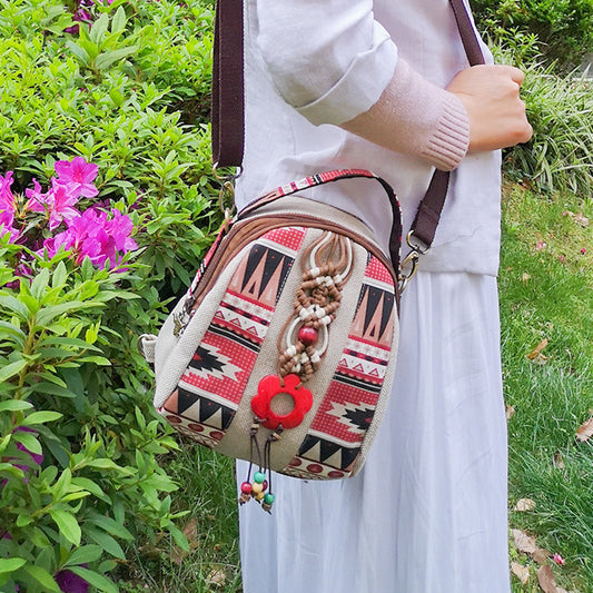 Vintage Women Bag With Triangle Coconut Shell