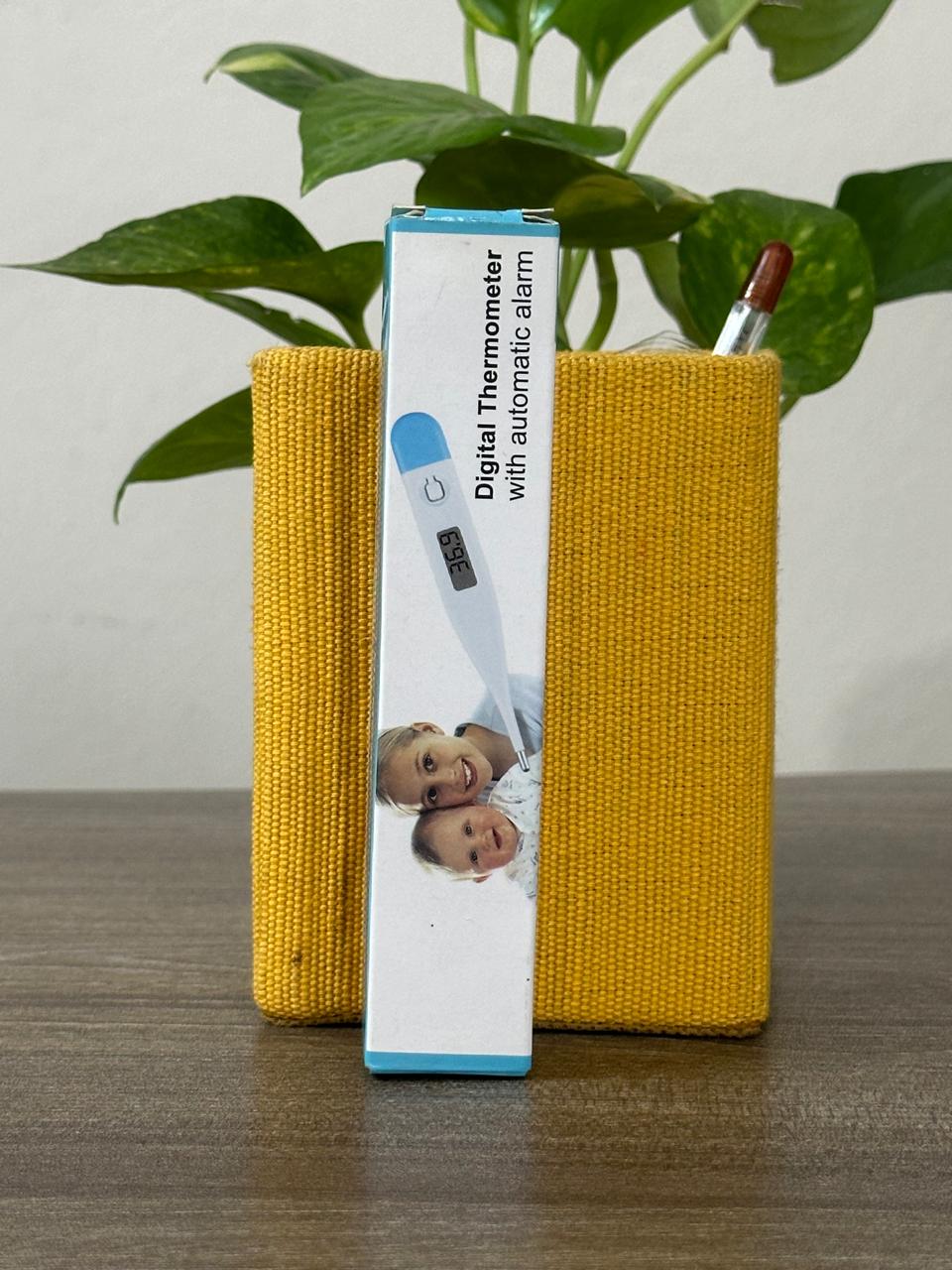 Digital Thermometer with Automatic alarm