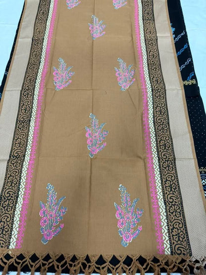 আনস্টিচ ব্লক থ্রি পিস