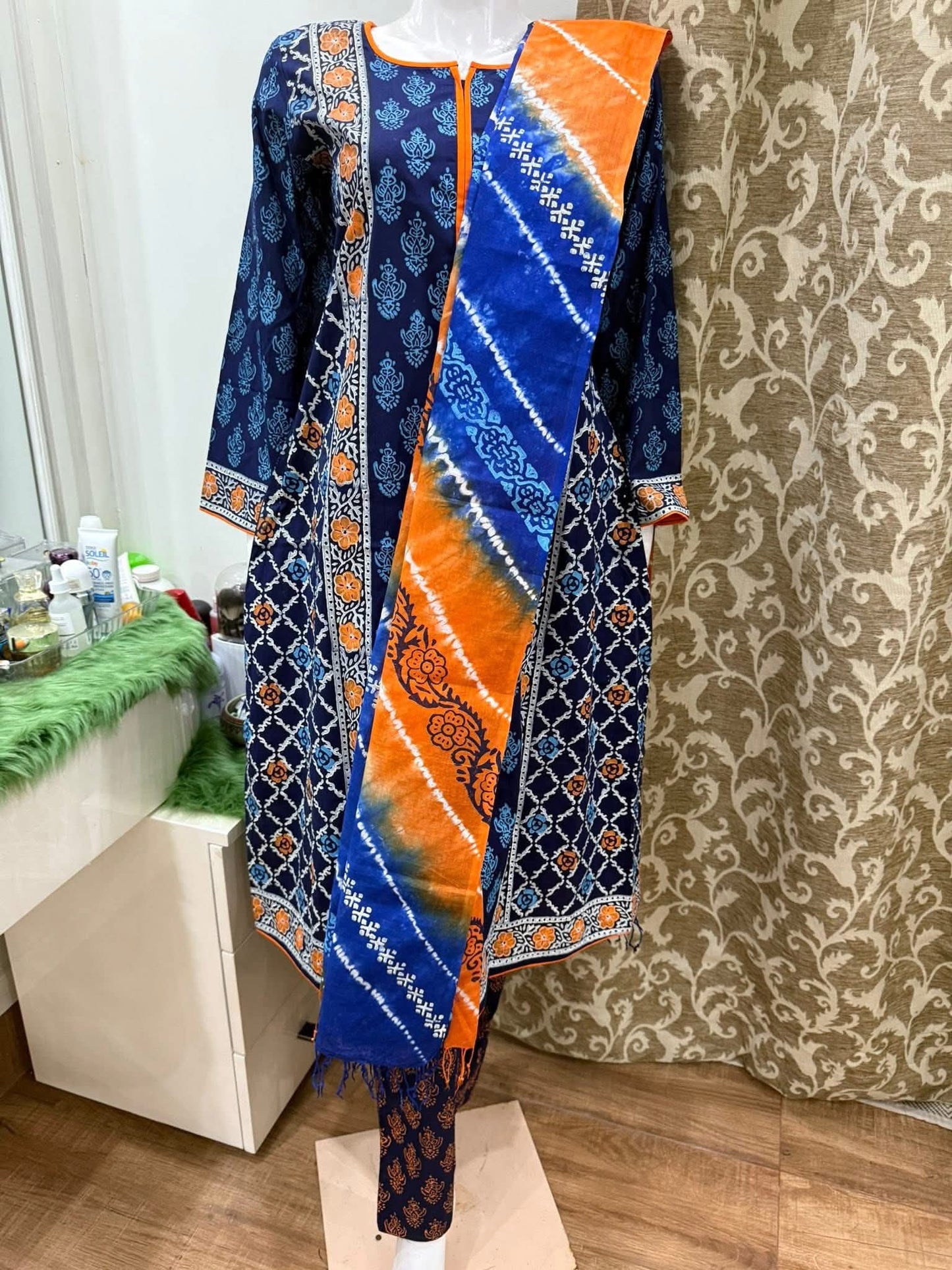 সিম্পল ব্লক থ্রি পিস