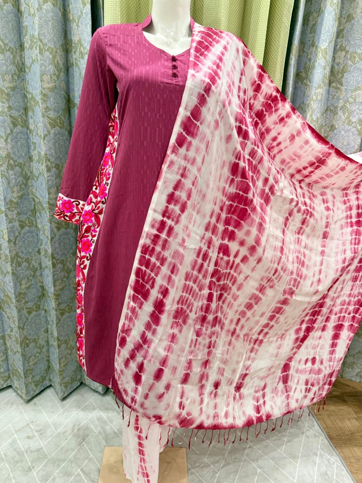 থ্রি পিস