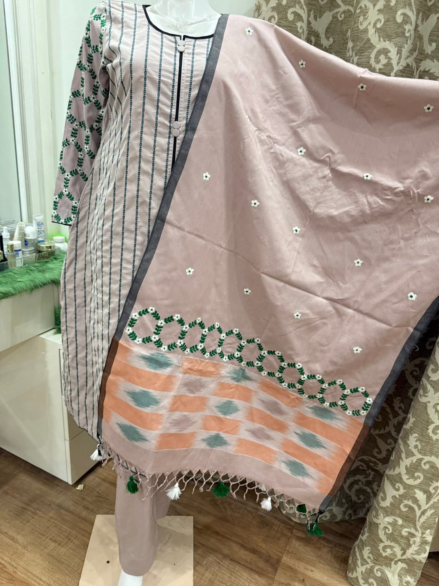 থ্রি পিস