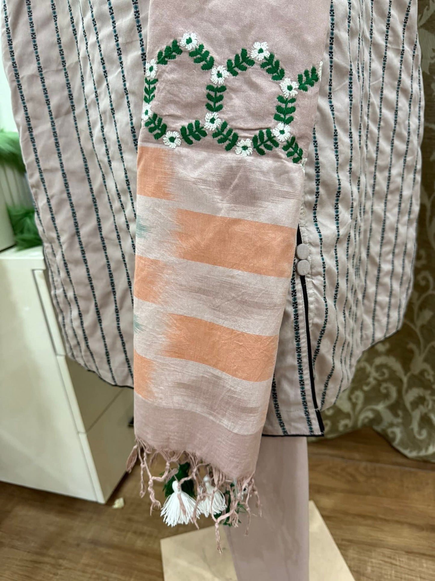 থ্রি পিস