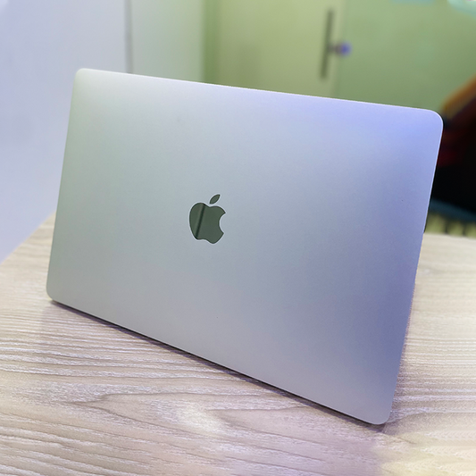 Apple MacBook Pro 2020| Core i5| 8GB | 256GB SSD | 13.3″ Retina/Touch Bar