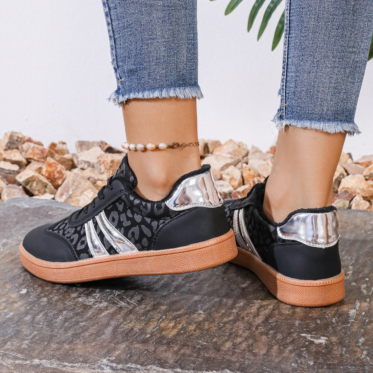 Casual All-match Travel Running Breathable Cloth Lightweight Exercise Women's Shoes