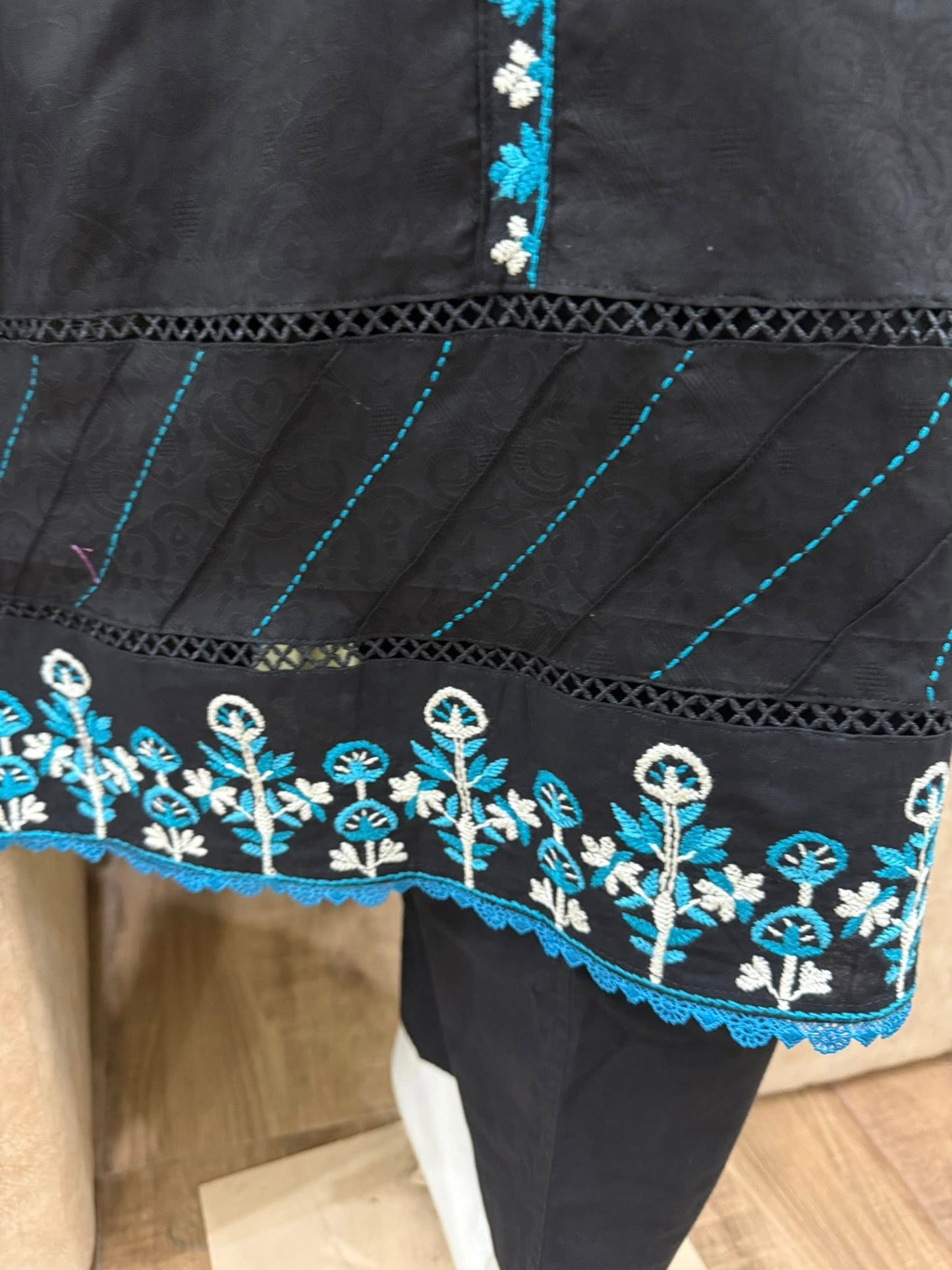 সেল্ফ প্রিন্টেড জ্যাকার্ড কটন কামিজ